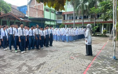 Tahun Baru, Harapan Baru: Spirit Spiritual dan Motivasi Hebat Warnai Hari Pertama di MTs-MA Al Hikam Jombang