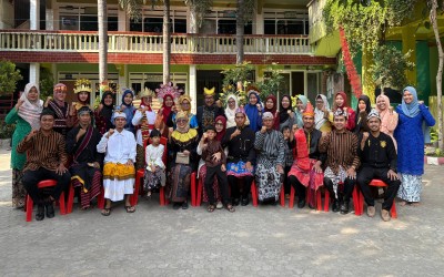 Sambut 80 Tahun Indonesia Merdeka, Al Hikam Jombang Gelar Upacara Penuh Khidmat